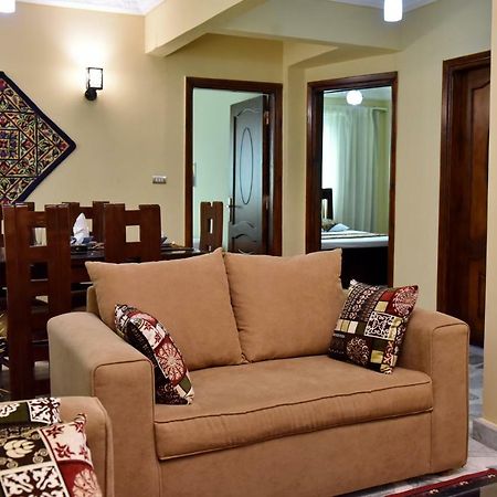 Two-Bedroom Apartment At Mohamed Farid Street Cairo Exterior foto