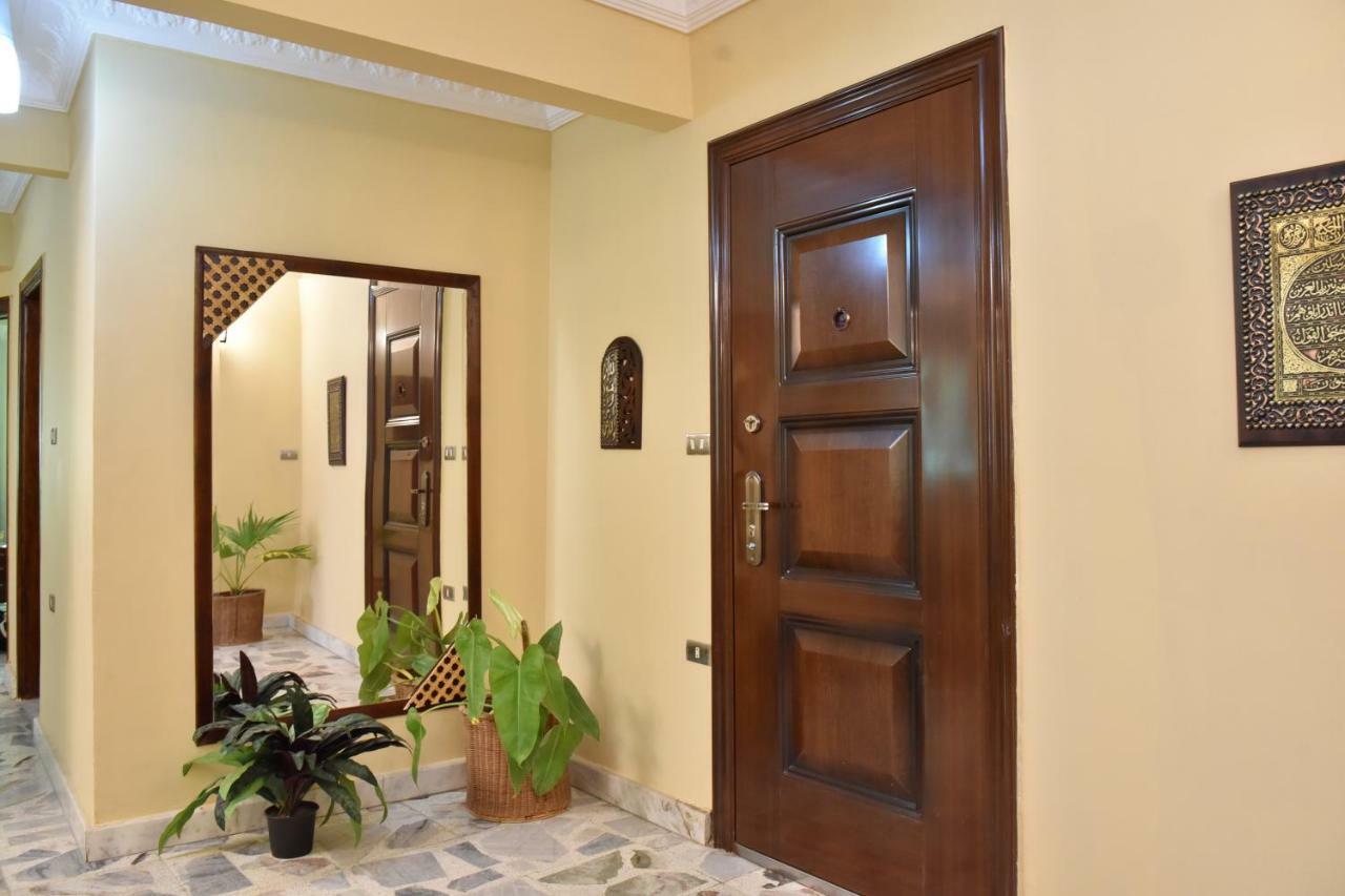 Two-Bedroom Apartment At Mohamed Farid Street Cairo Exterior foto