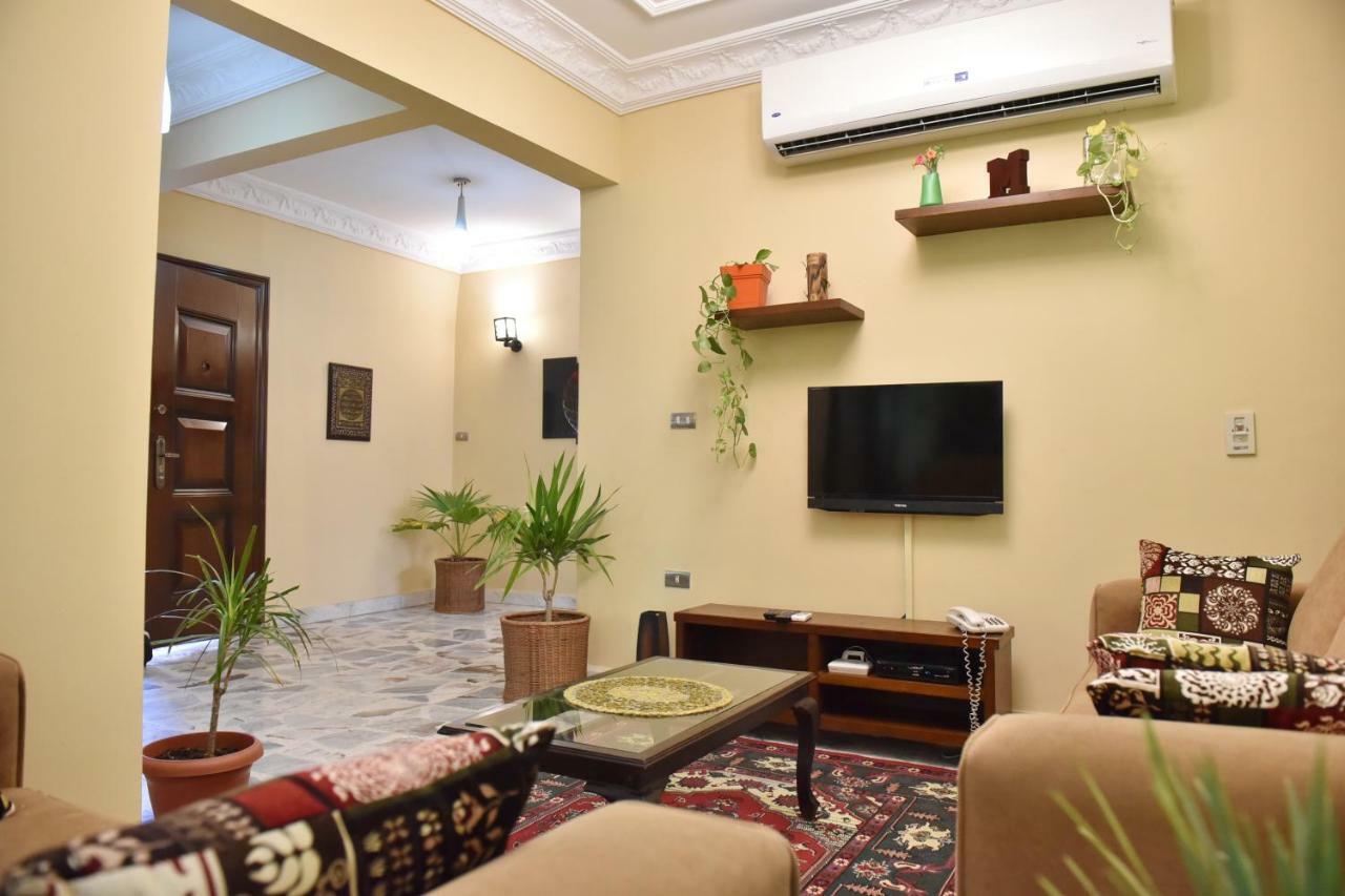 Two-Bedroom Apartment At Mohamed Farid Street Cairo Exterior foto