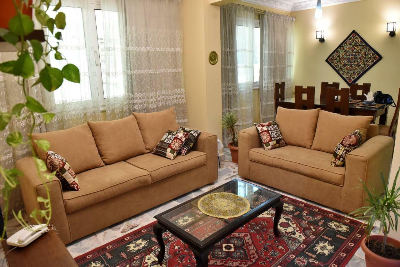 Two-Bedroom Apartment At Mohamed Farid Street Cairo Exterior foto